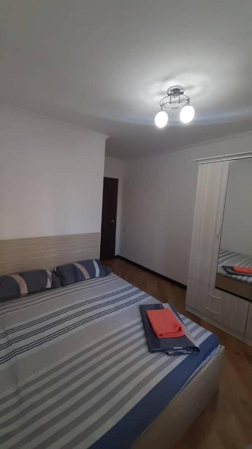 Apartment On Toktogula Bishkek Exterior photo